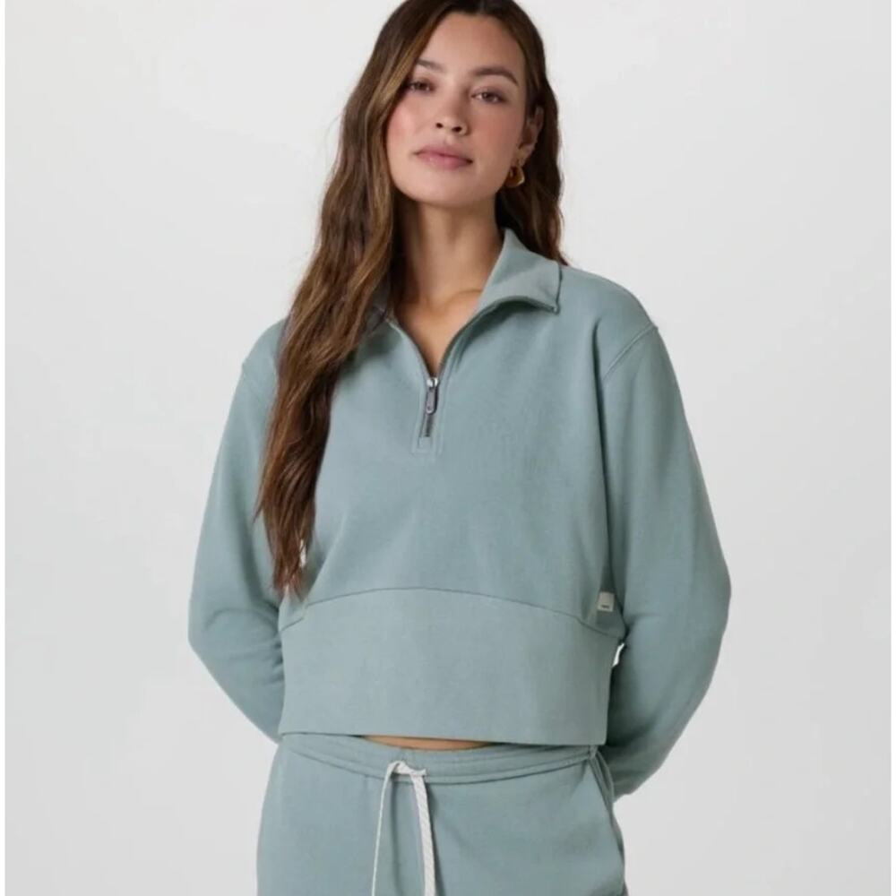 NWT Vuori Sedona Cropped Half Zip Pullover Sweathirt Mist Active Sports Size M